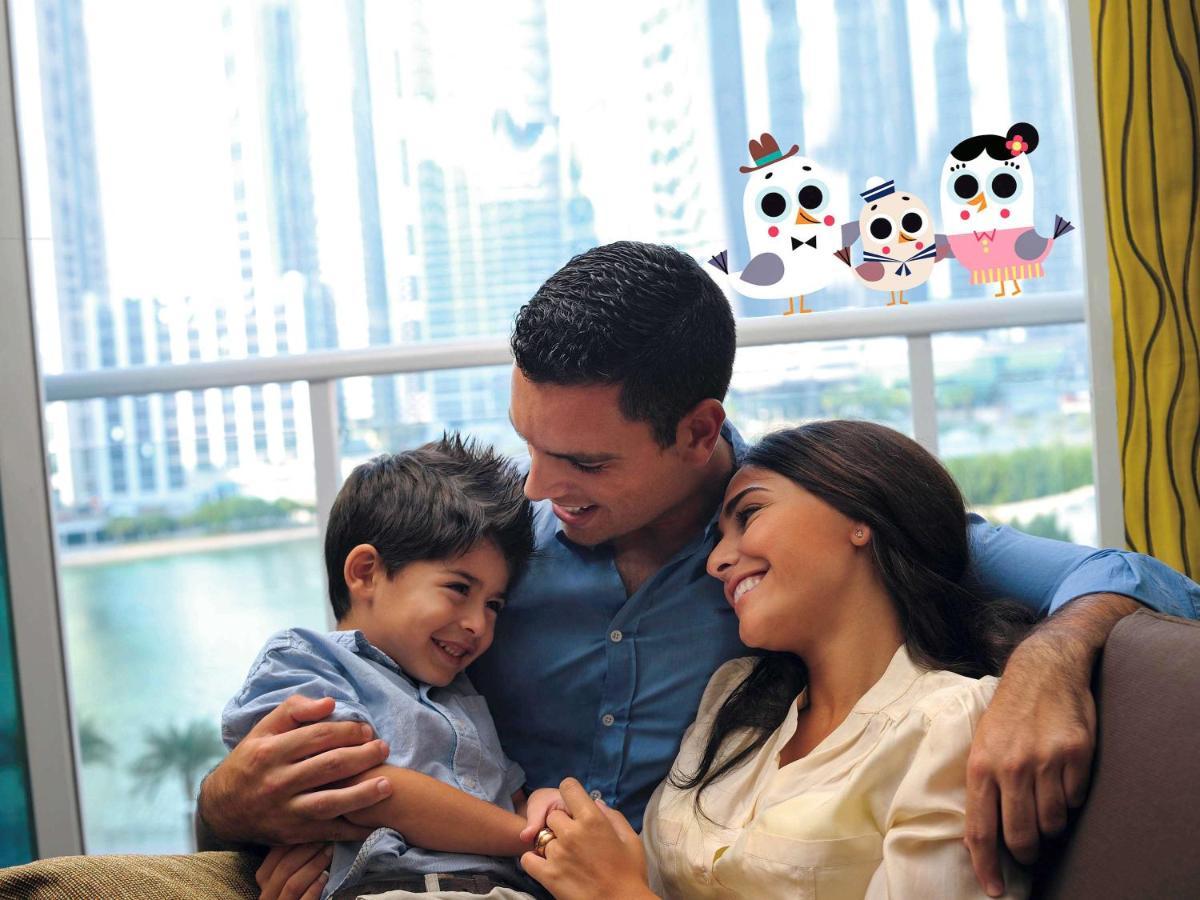 Moevenpick Hotel Du Lac Tunis Eksteriør billede A family