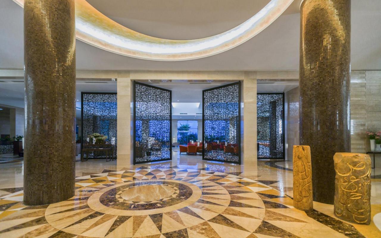 Moevenpick Hotel Du Lac Tunis Eksteriør billede Lobby