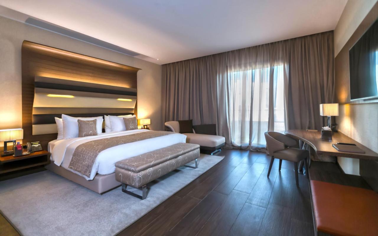 Moevenpick Hotel Du Lac Tunis Eksteriør billede Deluxe Room